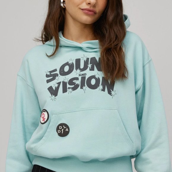 NWT Daydreamer SOUND AND VISION POCKET HOODIE Graphic Sweatshirt M - Picture 3 of 4